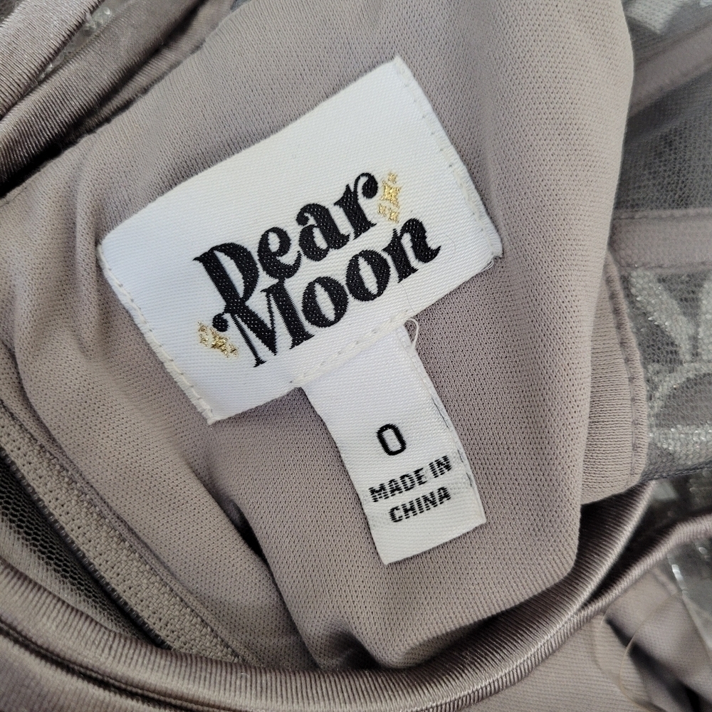 Dear Moon Silver Glitter Mesh Gown Size 0 - Picture 14 of 16